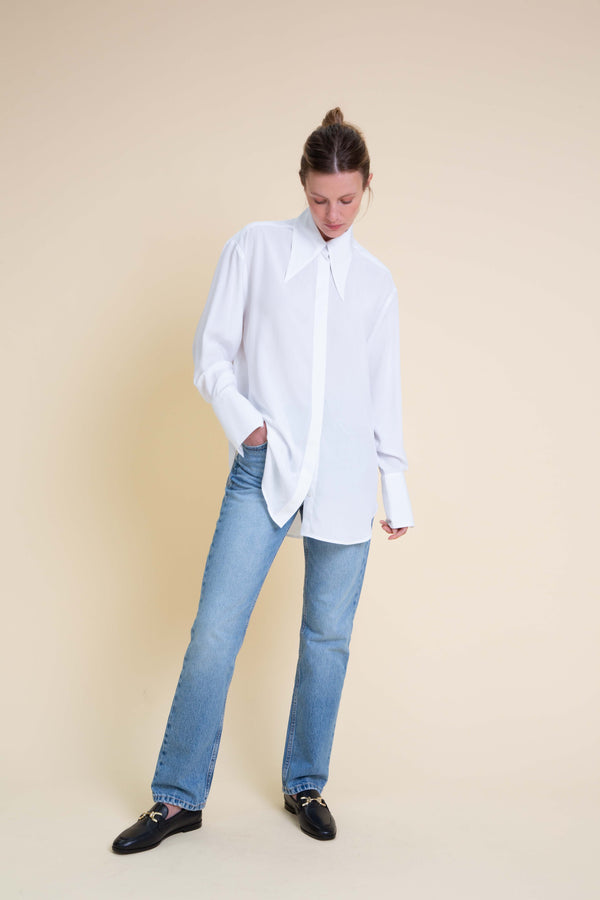 WHITE POINTED COLLAR VISCOSE SHIRT