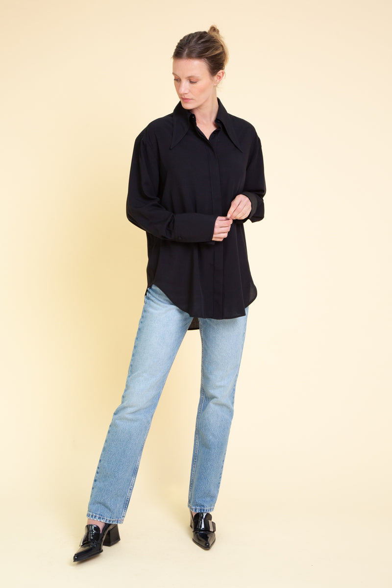 POINTED COLLAR SHIRT BLACK